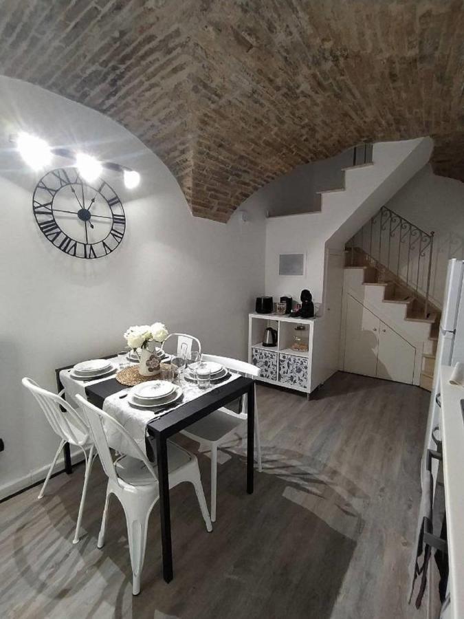 Casa In Centro Storico Vista Gran Sasso Atri Exterior foto