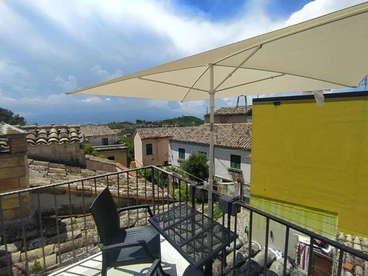 Casa In Centro Storico Vista Gran Sasso Atri Exterior foto